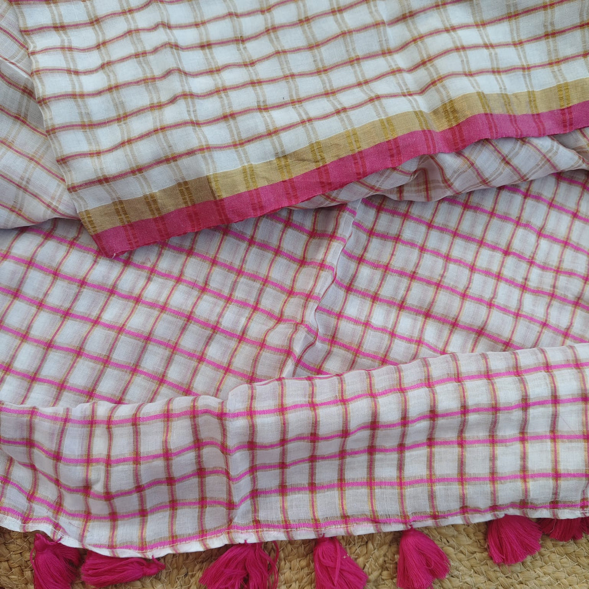 Mul Cotton -White Fuschia Checks