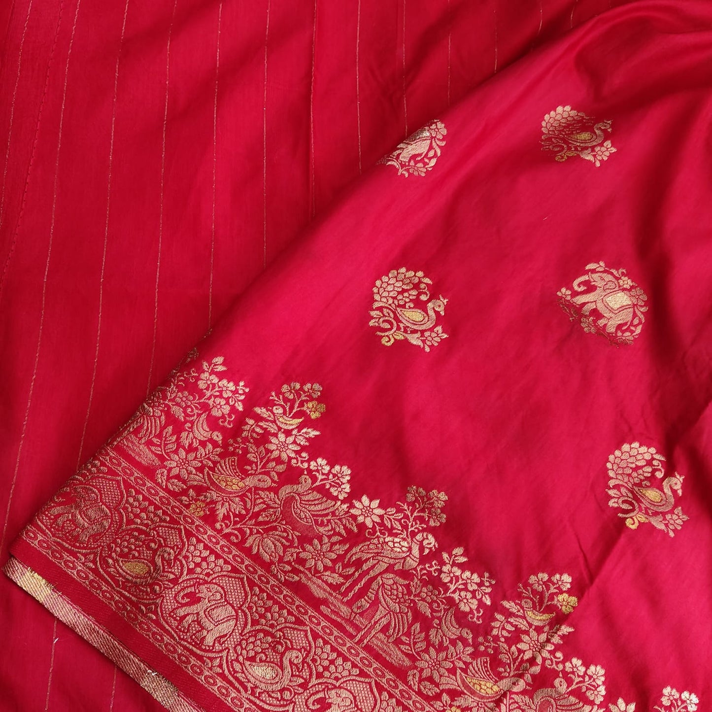 Dola Silk Banarasi Red 01