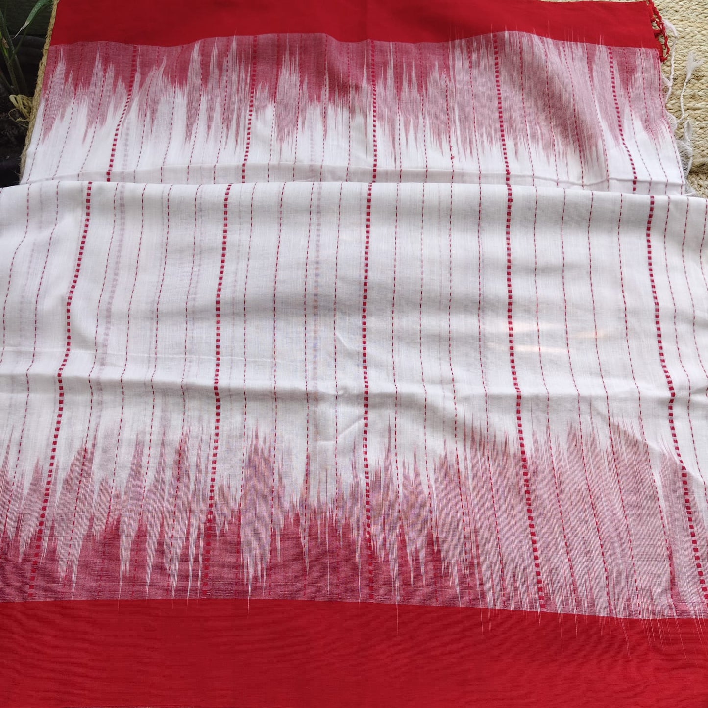 Handwoven Bengal Cotton -White n Red