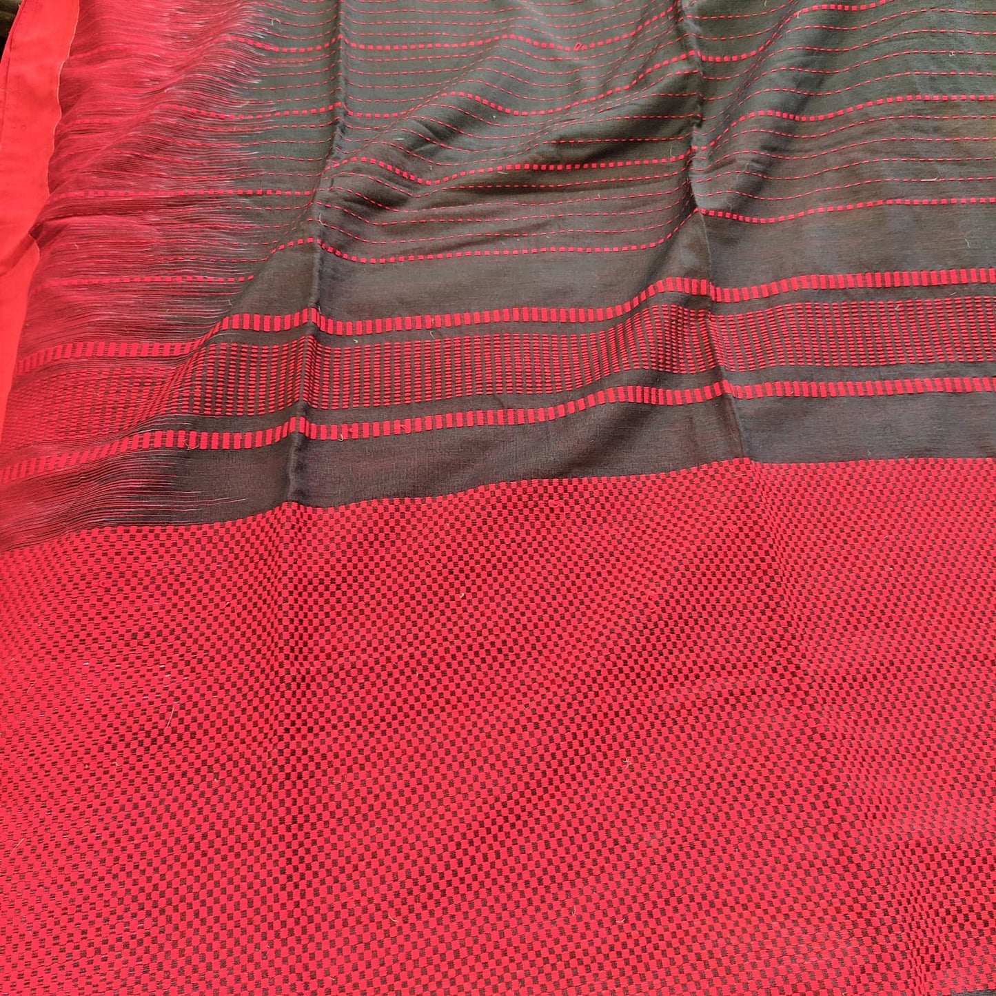 Handwoven Bengal Cotton -Black n Red
