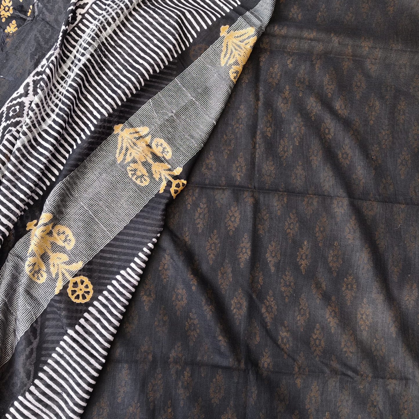 Black Block Print Linen Cotton -04