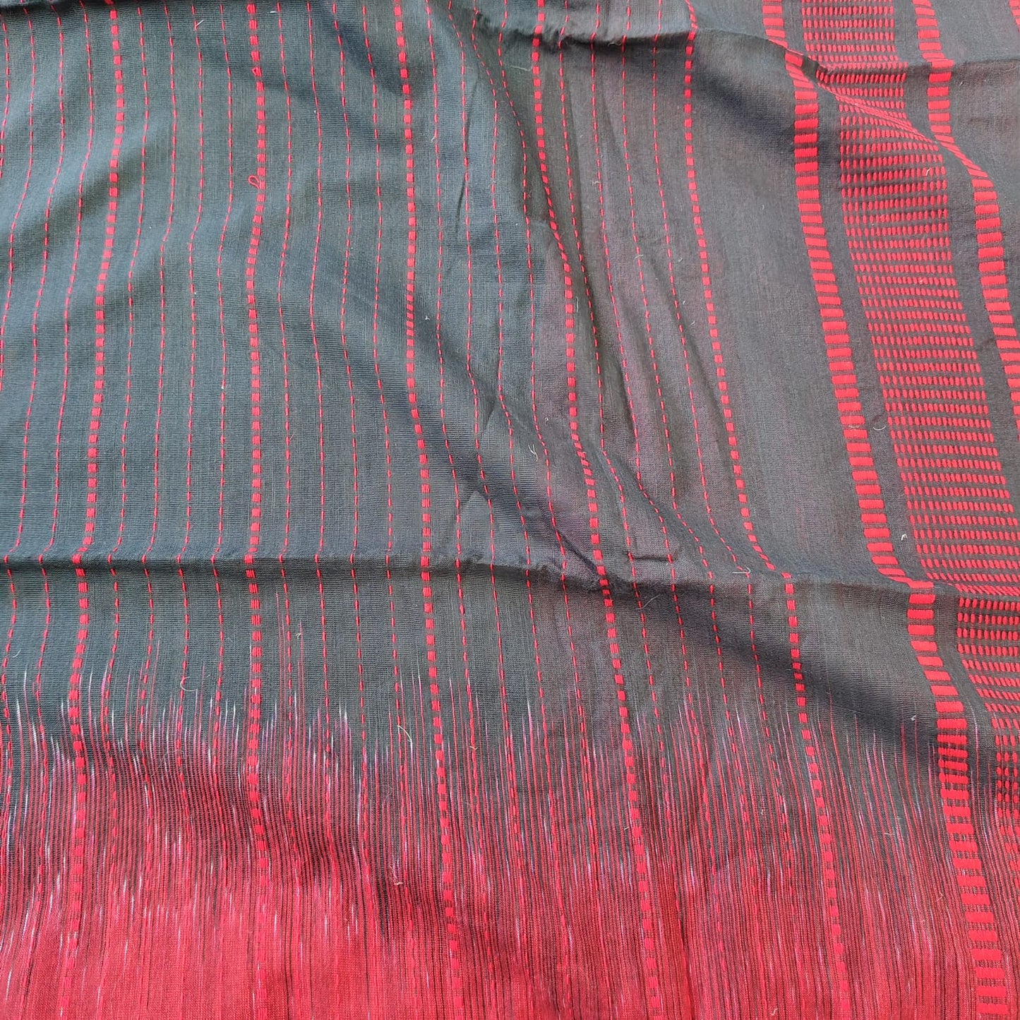 Handwoven Bengal Cotton -Black n Red