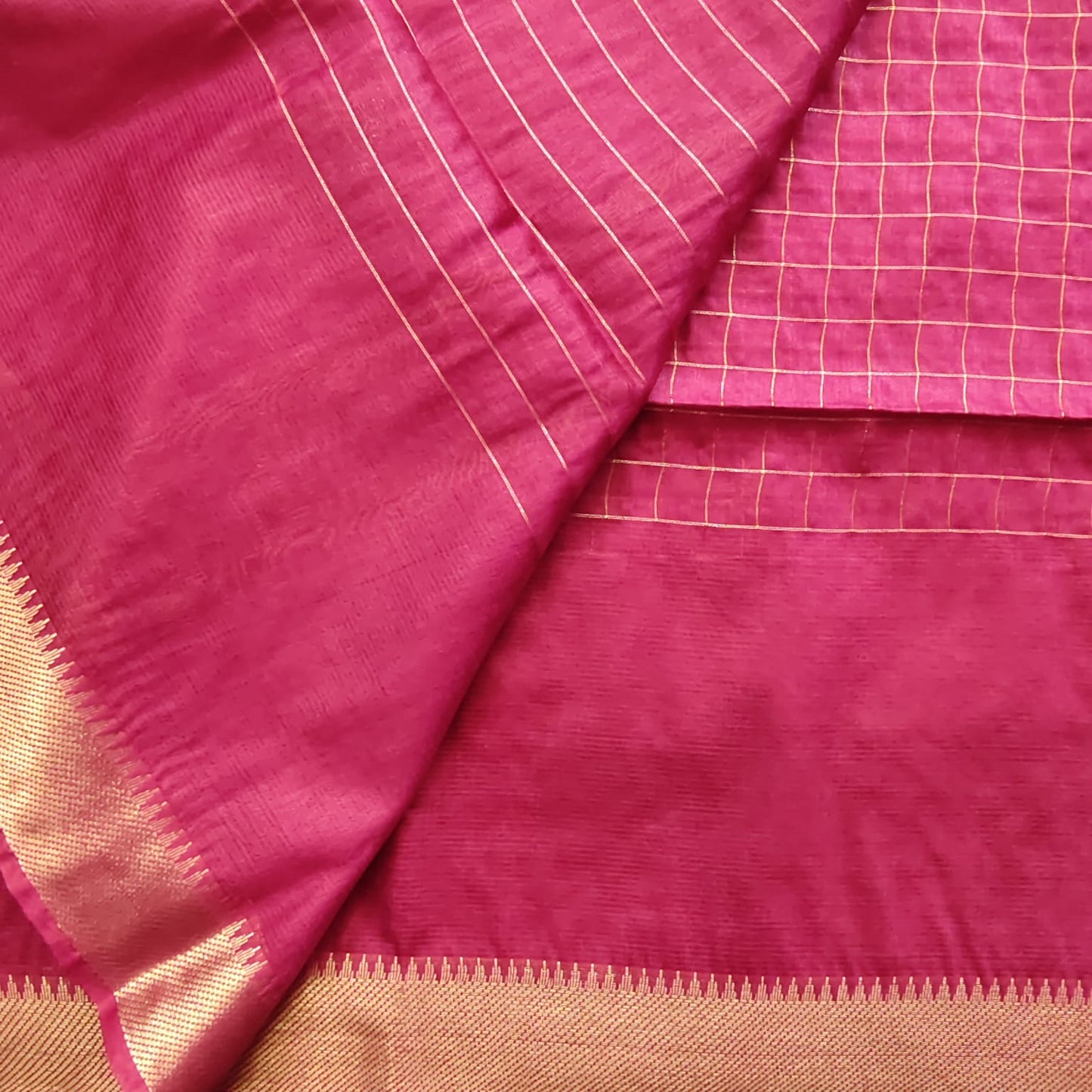 Maheshwari Silk- Zari Checks, Wine