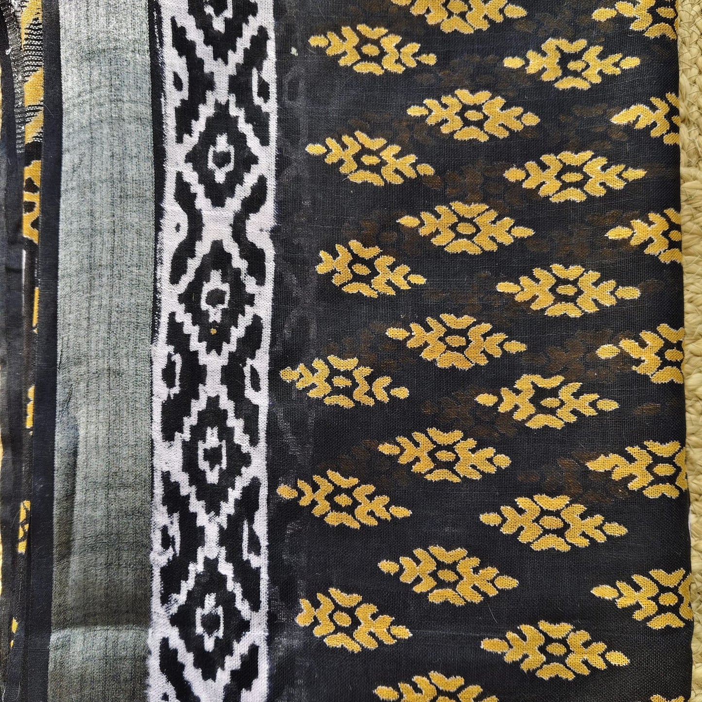 Black Block Print Linen Cotton -04