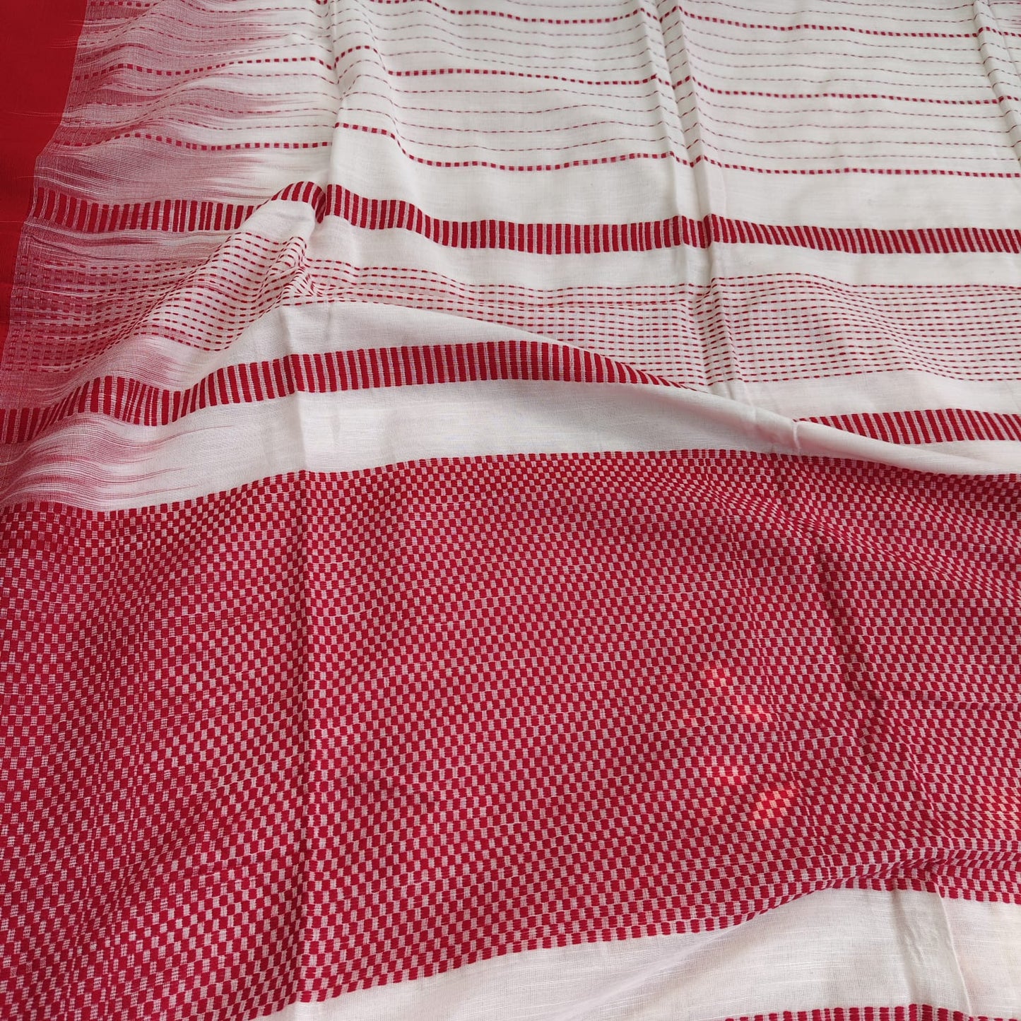 Handwoven Bengal Cotton -White n Red