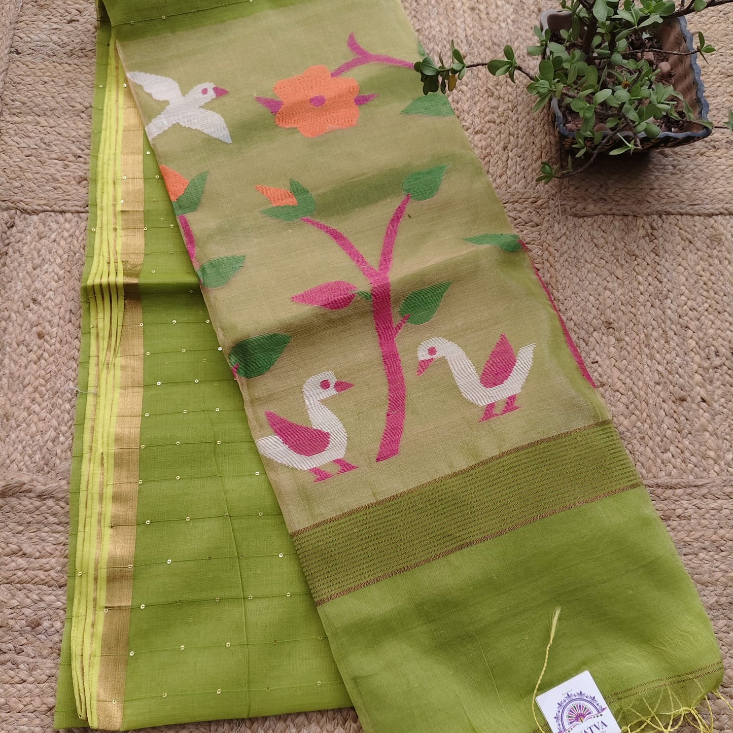 Muslin Jamdani Paithani-Parrot Green