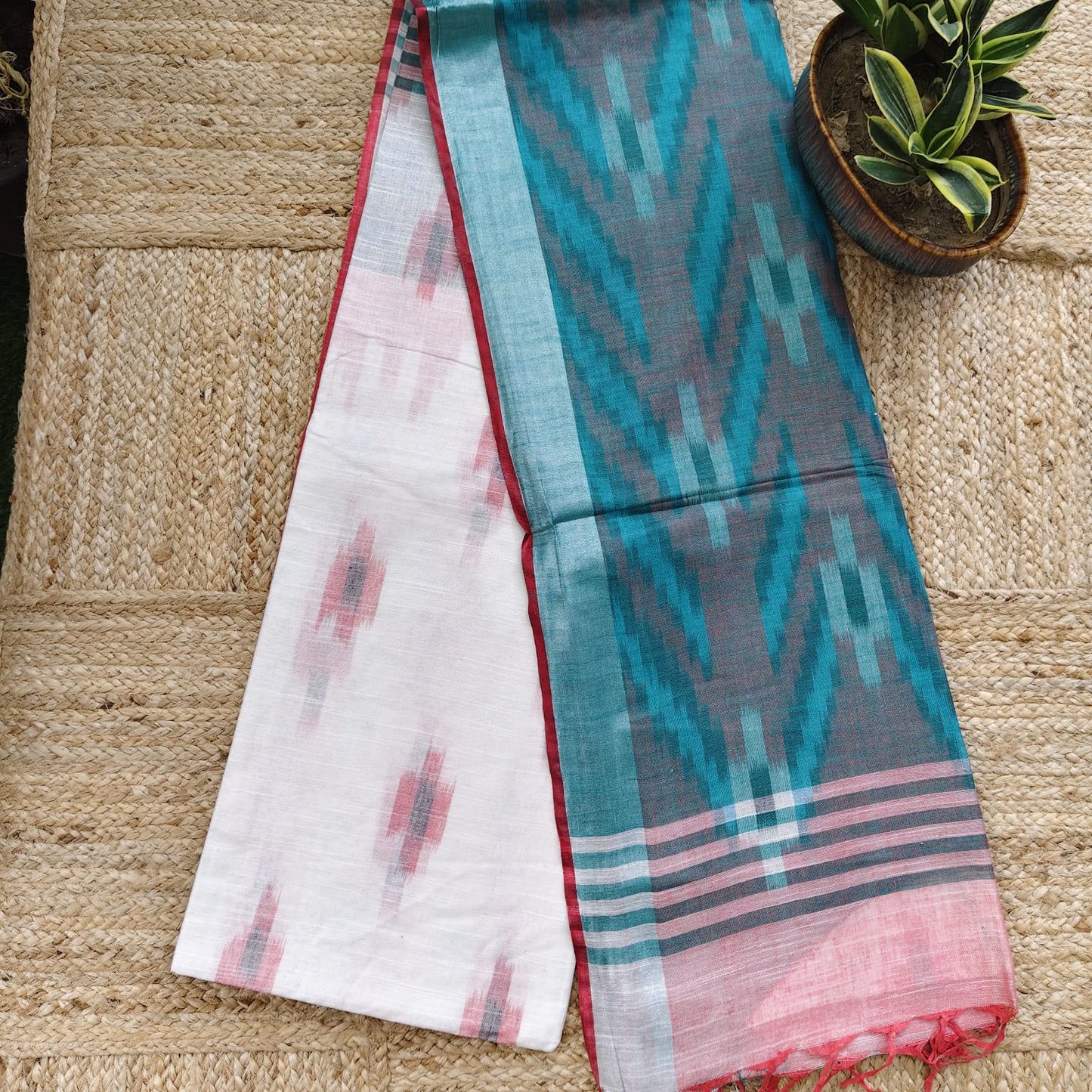 Ikkat Cotton Linen- White