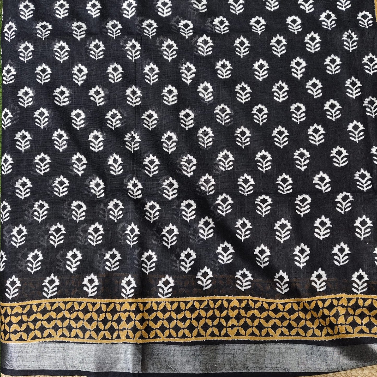 Black Block Print Linen Cotton 06