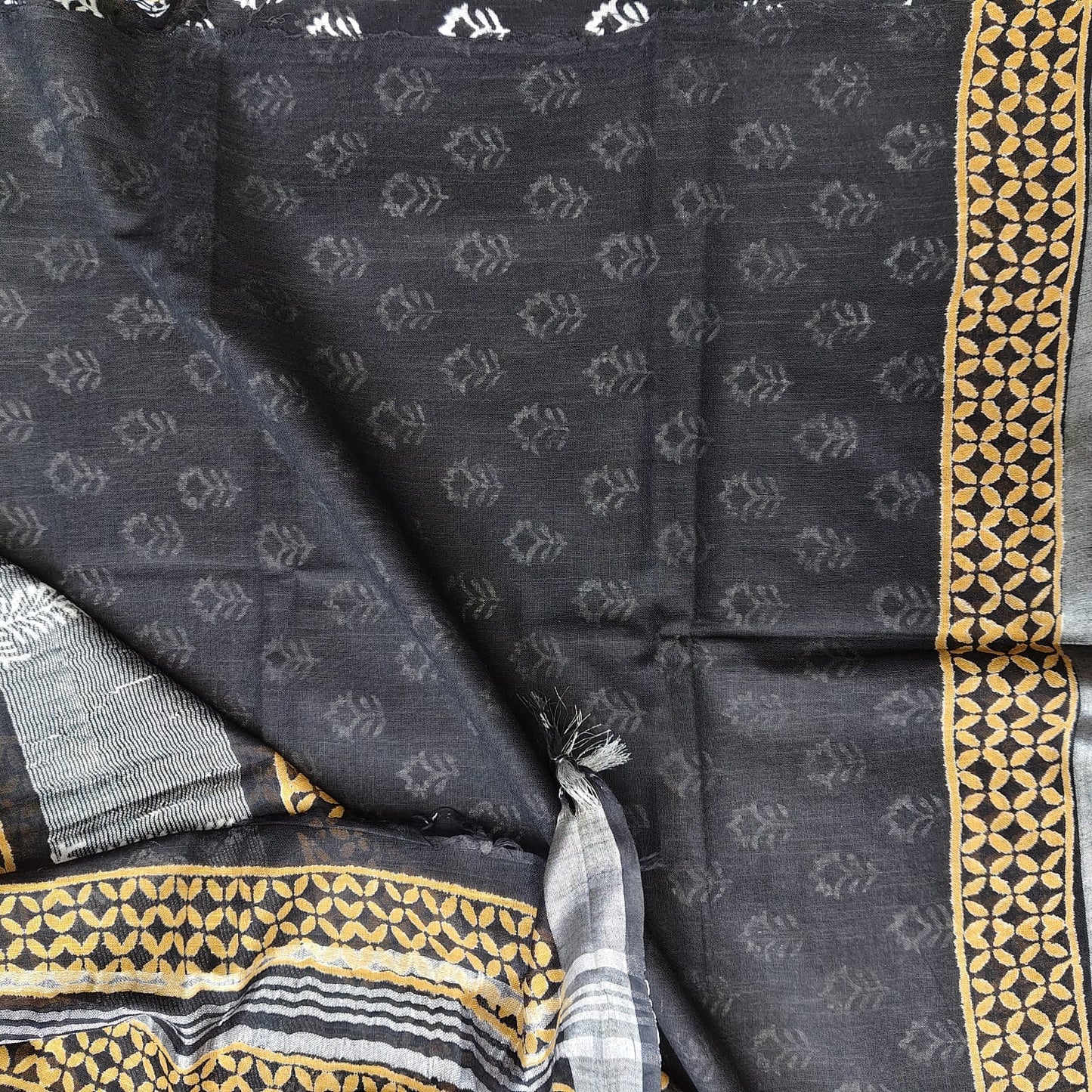 Black Block Print Linen Cotton 06