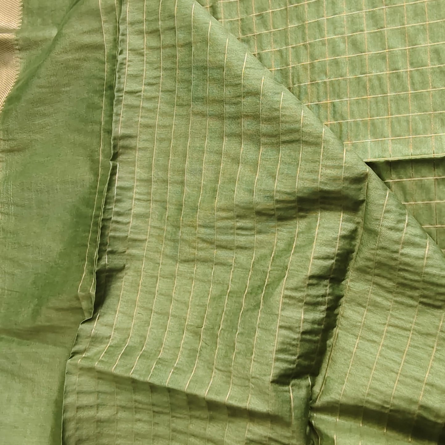 Maheshwari Silk- Zari Checks, Leaf Green