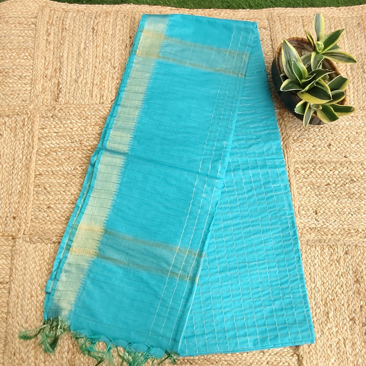 Maheshwari Silk- Zari Checks, Firozi Blue