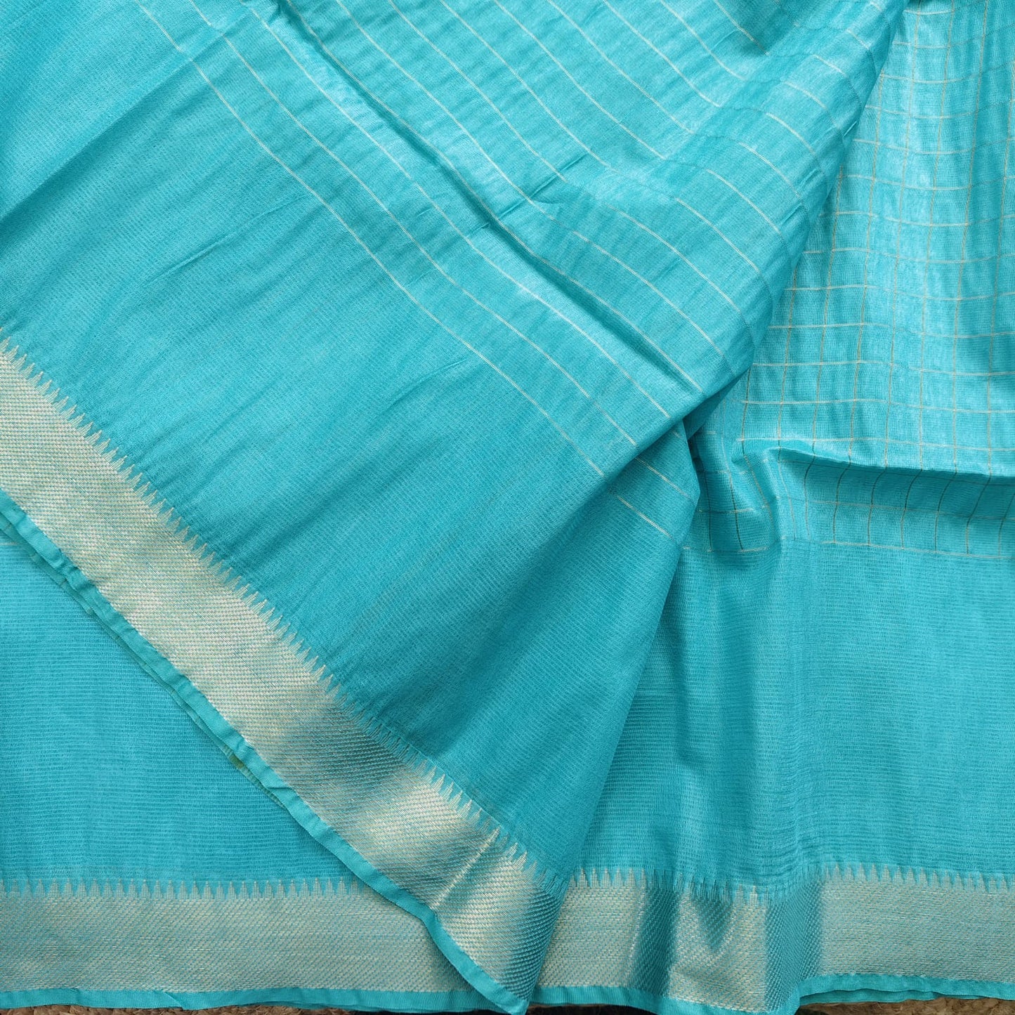 Maheshwari Silk- Zari Checks, Firozi Blue
