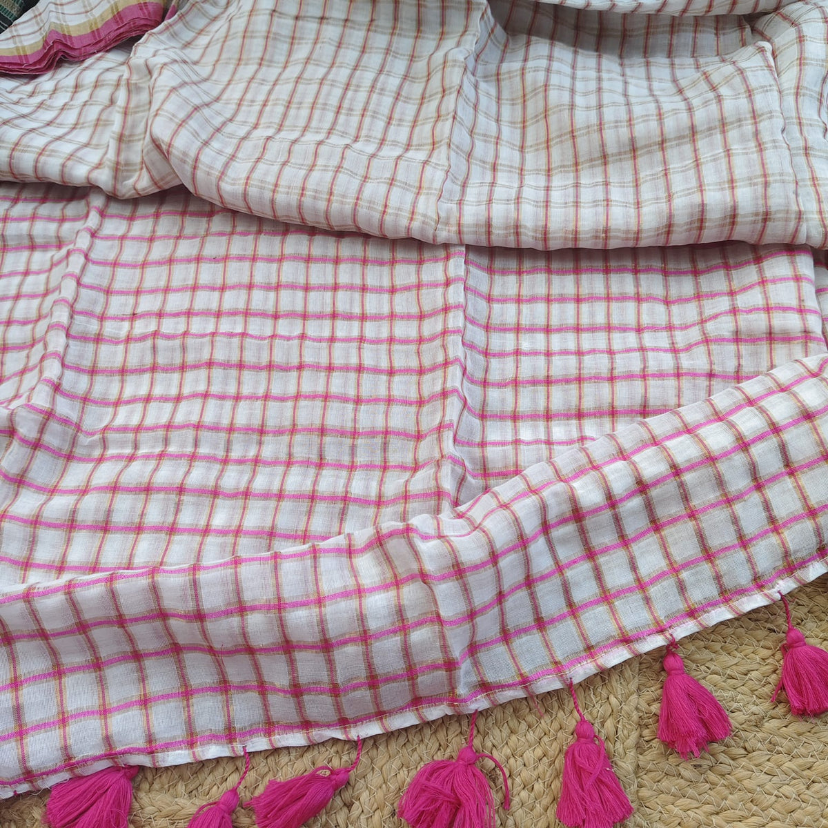 Mul Cotton -White Fuschia Checks