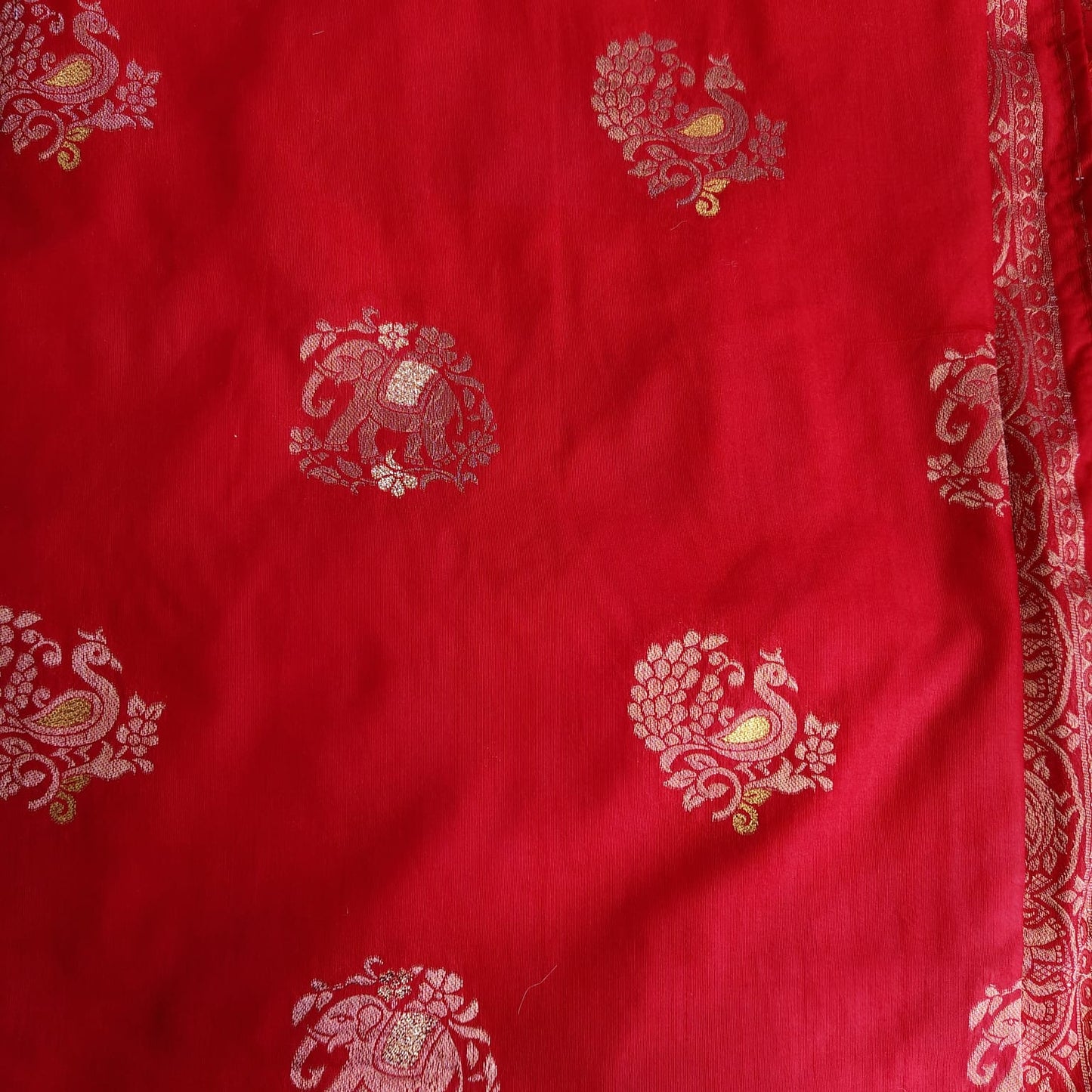 Dola Silk Banarasi Red 01