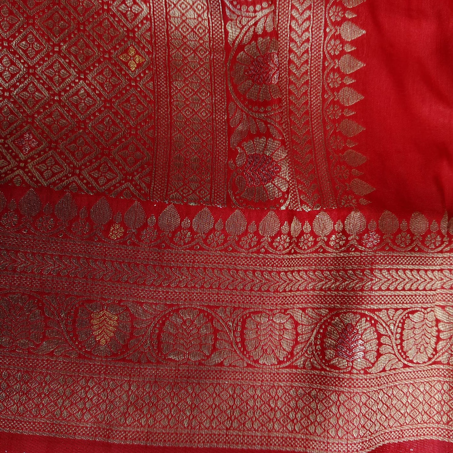 Dola Silk Banarasi Red 02